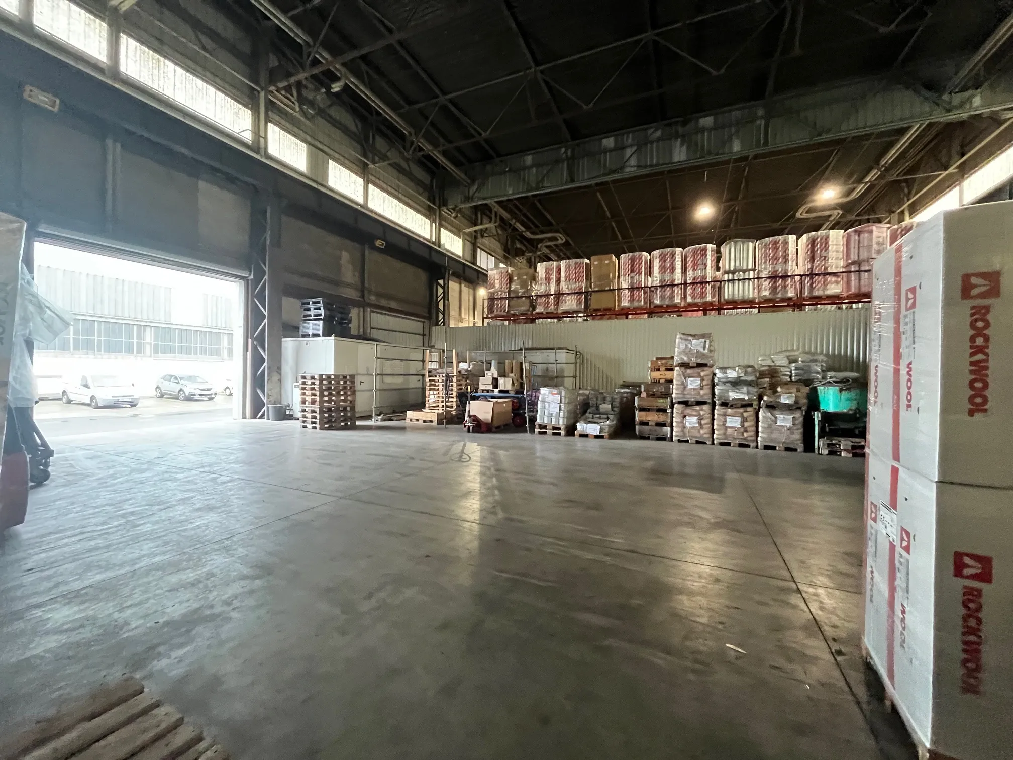 location entrepot grande surface st nazaire