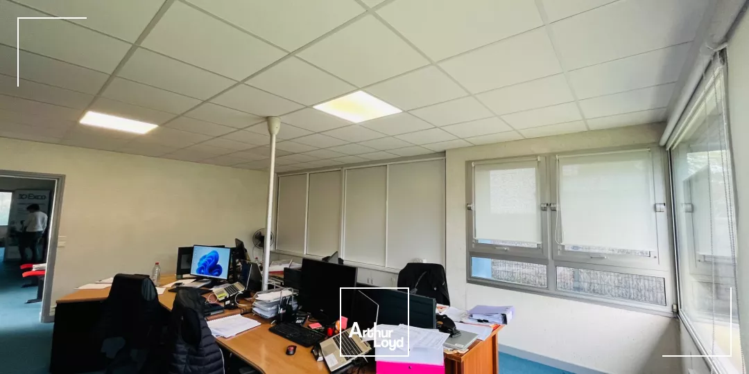 À VENDRE BUREAUX LA BAULE 190 M2