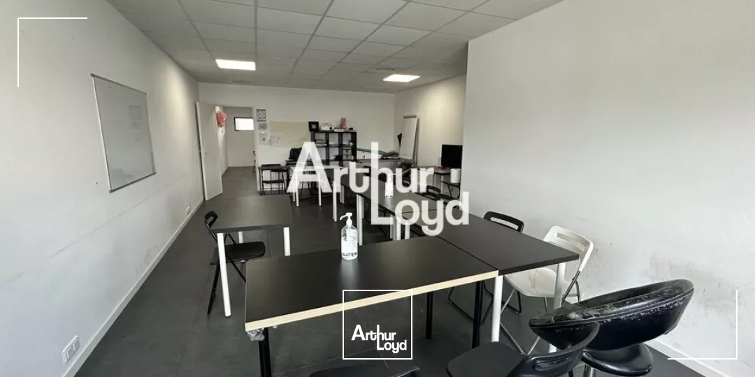 Bureaux à louer de 350 m² environ divisibles dès 75 m² Fréjus