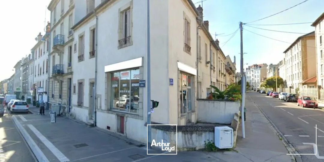 LOCAL COMMERCIAL à VENDRE de 120 m²