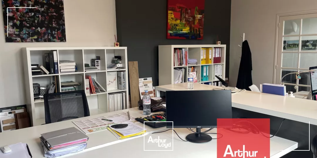 À VENDRE BATIMENT INDEPENDANT DE BUREAUX 347 M² - SEILH- TOULOUSE NORD OUEST