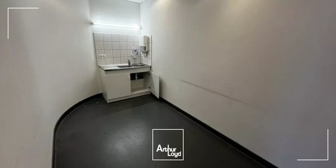 BUREAUX à LOUER de 628 m²