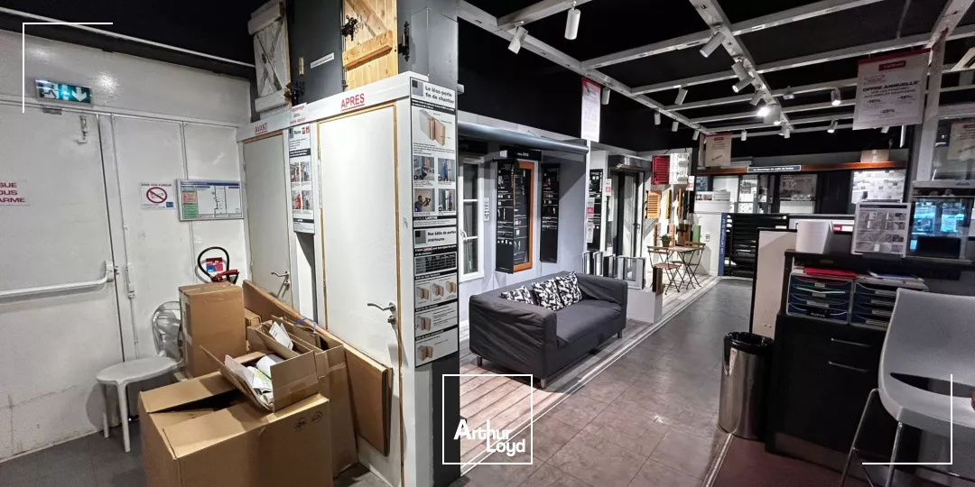 EXCLUSIVITE - Local commercial à louer avec visibilité exceptionnelle sur le Prado entre Castellane et Périer - 13008 Marseille