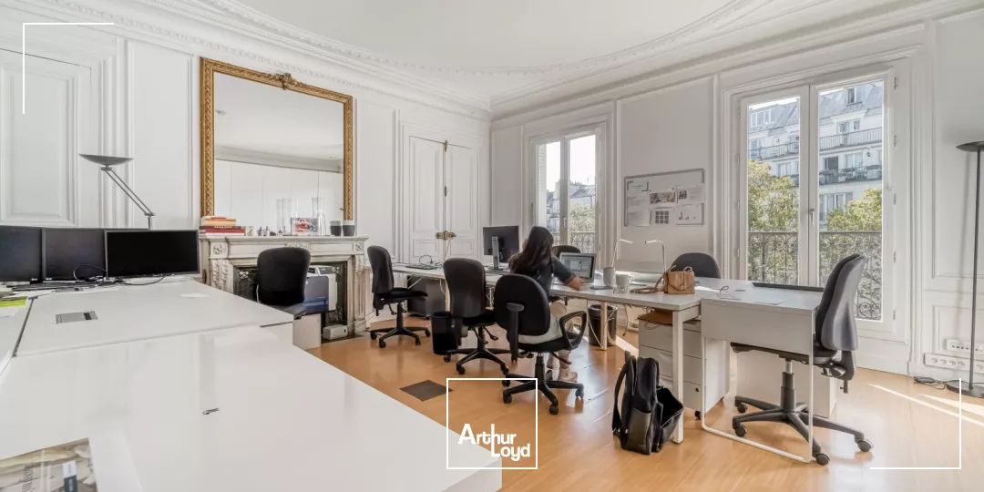 Bureaux à louer à PARIS 75009