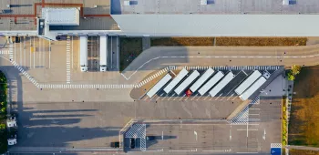 Ensemble logistique répondant aux normes environnementales Mise en place de la charte gouvernementale pour une construction durable