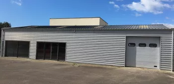 Arthur Loyd Lorient installe le GROUPE LA POSTE à Belz. Installation GROUPE LA POSTE