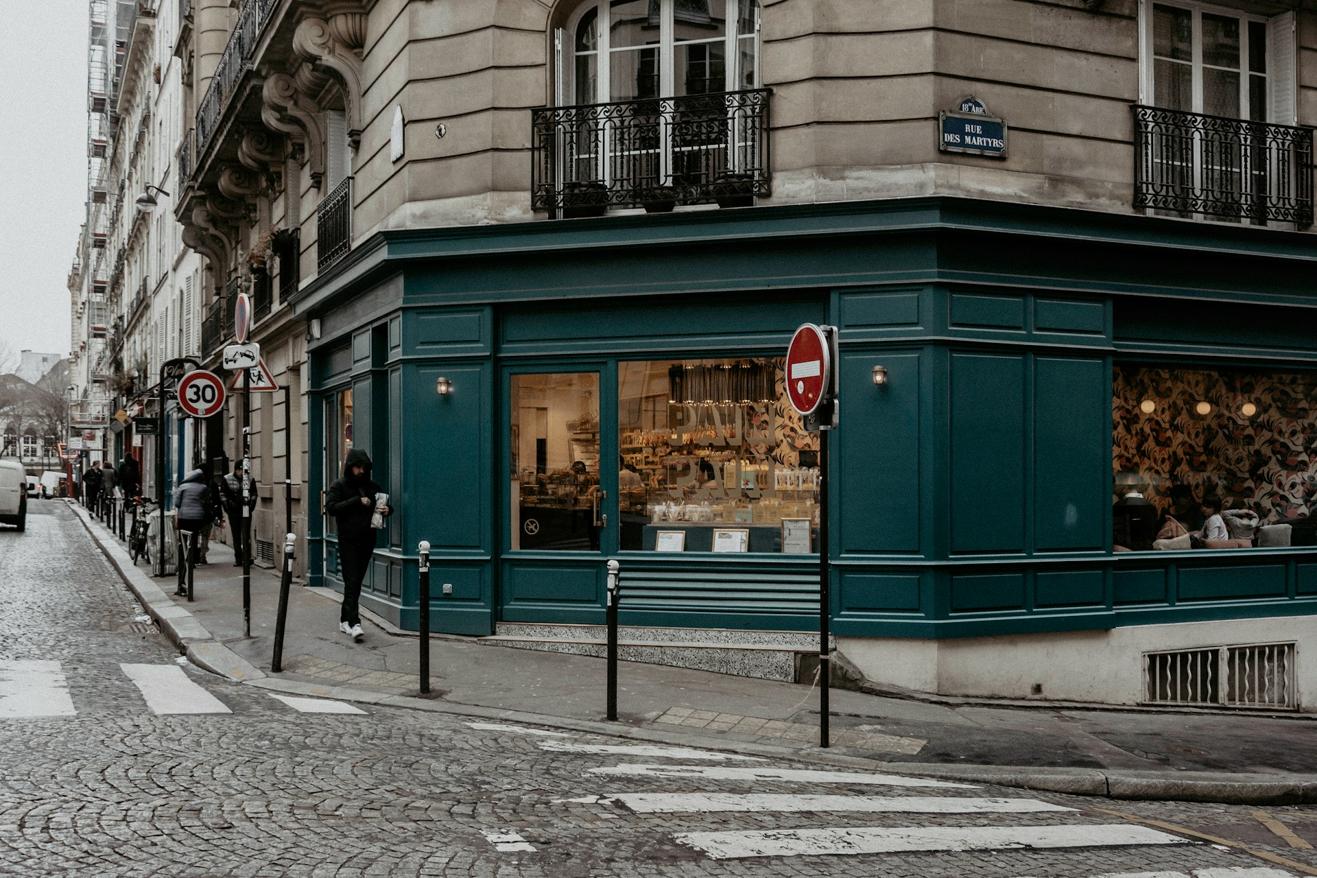 Commerce